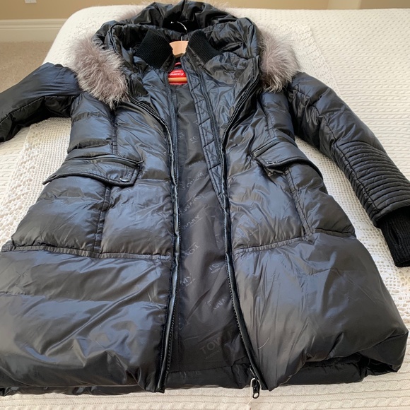 BLACK DOWN  WINTER COAT - M/S - Picture 12 of 16
